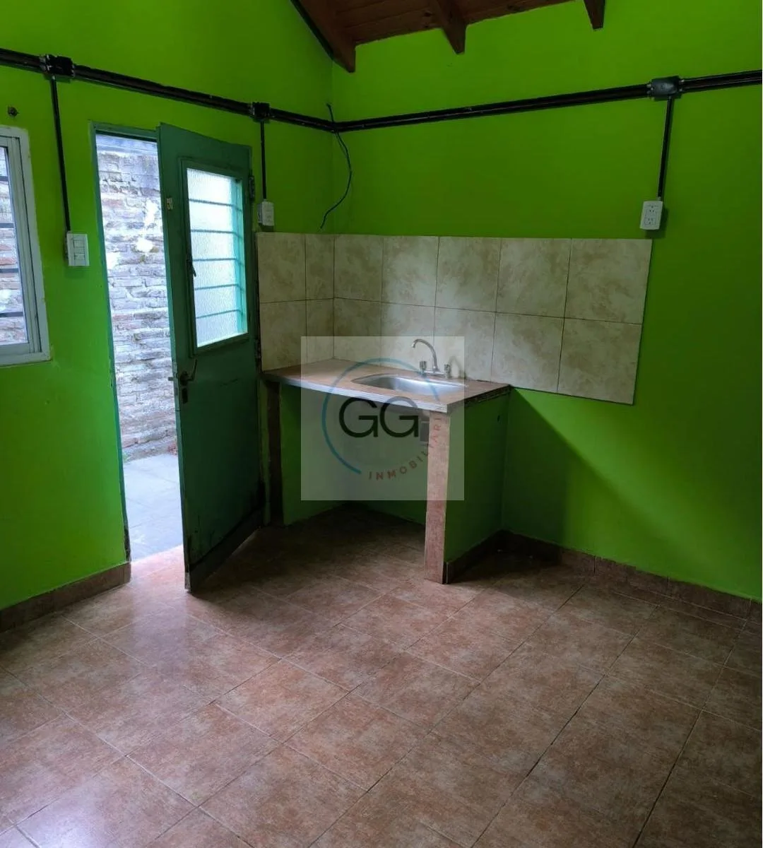 Departamento 2 Ambientes en Alquiler. Berazategui Oeste