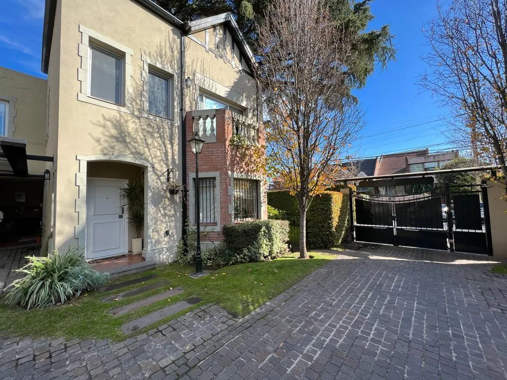 Дом с 3 спальнями в Lomas de Zamora