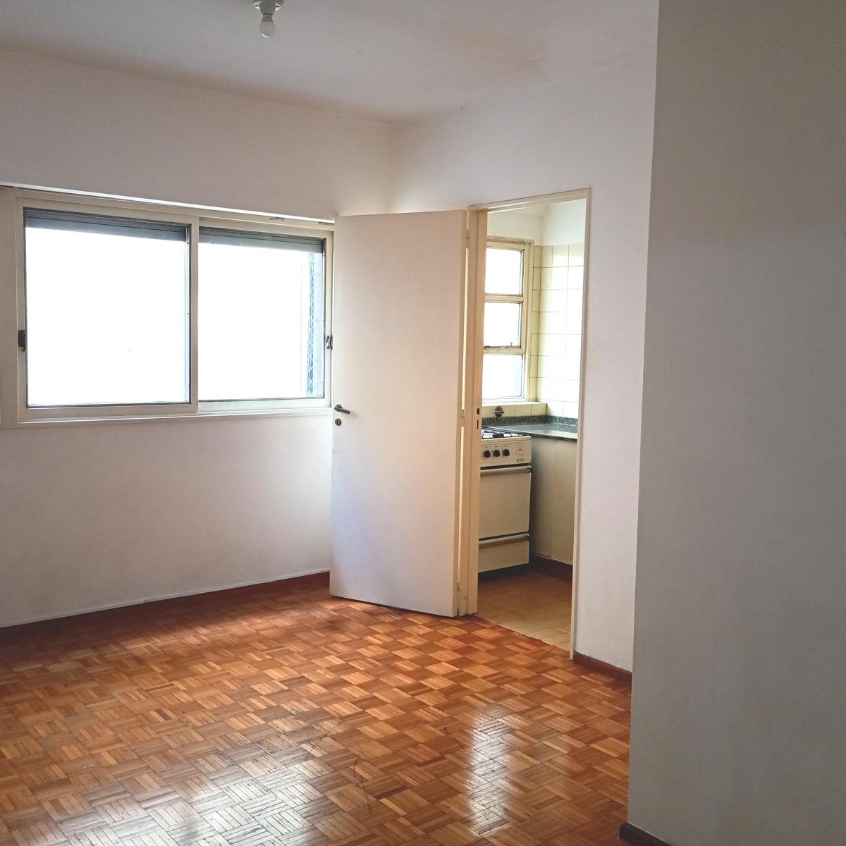 Apartamento de 2 ambientes para moradia ou uso profissional em Retiro