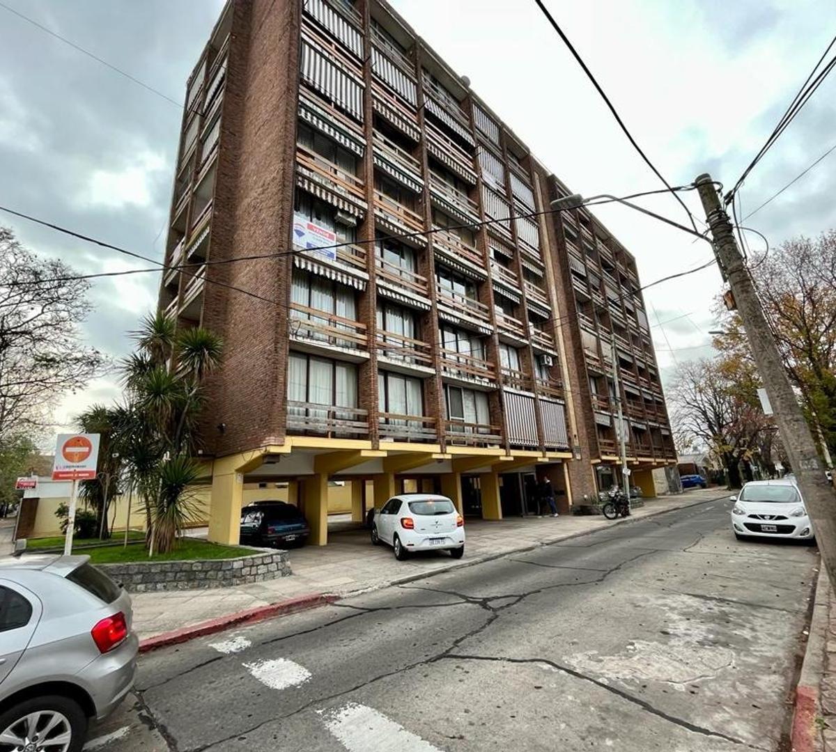 Divisible studio apartment near the station in Morón