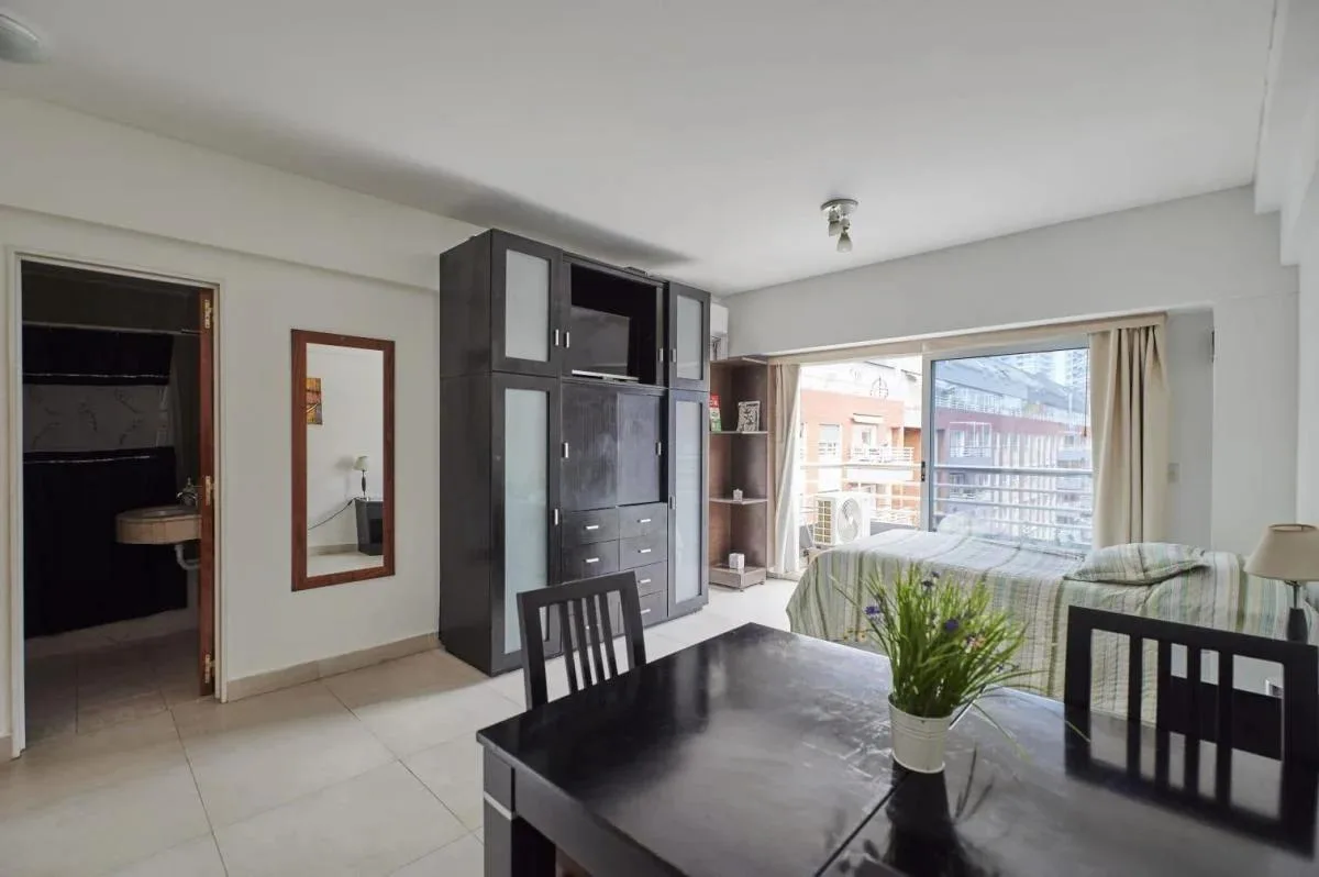 Квартира-студия в Puerto Madero с балконом