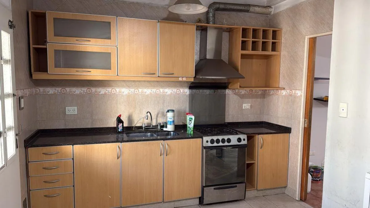 3BR duplex with patio and grill