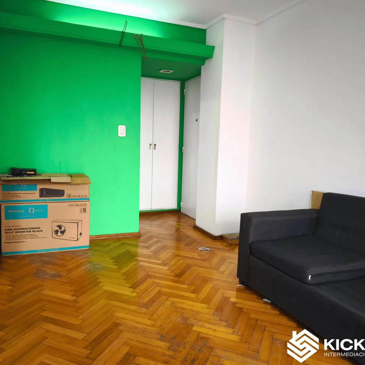 Apartamento de 2 ambientes com cozinha a gás e lavadora nova em Balvanera