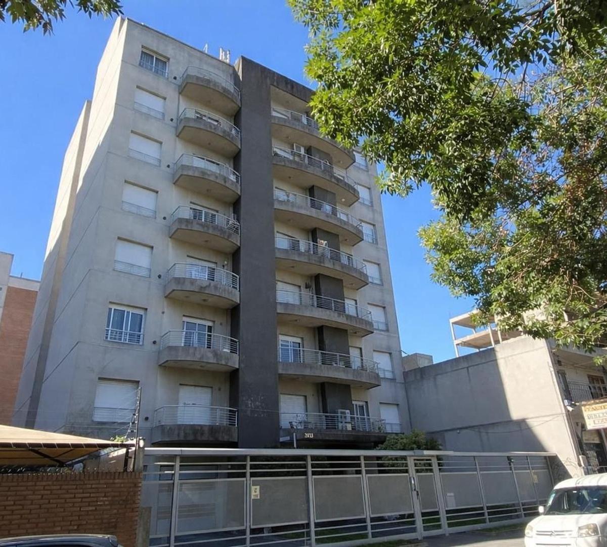 Departamento de 2 ambientes en Castelar Norte
