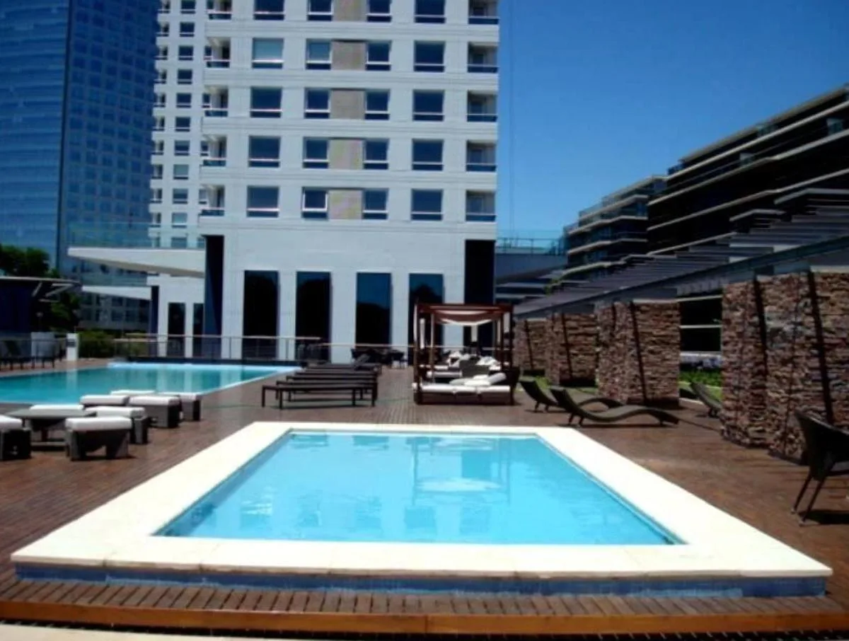 Меблированная квартира с 1 спальней в Puerto Madero