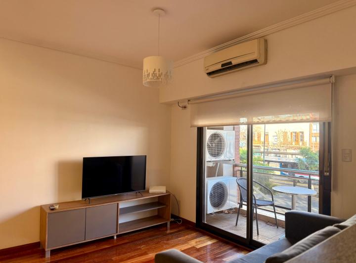 Fully furnished one-bedroom apartment with balcony in San Telmo