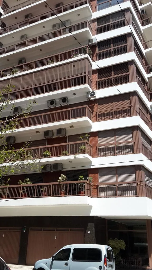 Piso con /palier Privado, Balcon Aterrazado, Frente Al Pque Rivadavia, 117 m&sup2;