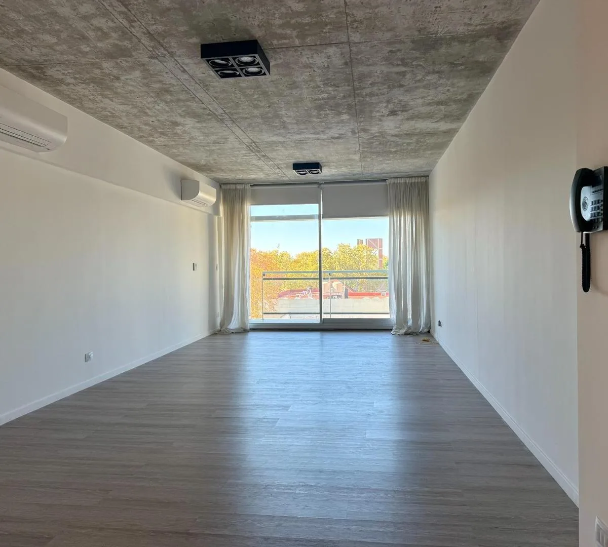 Loft mobiliado em Retiro, com varanda no Distrito Quartier Studios