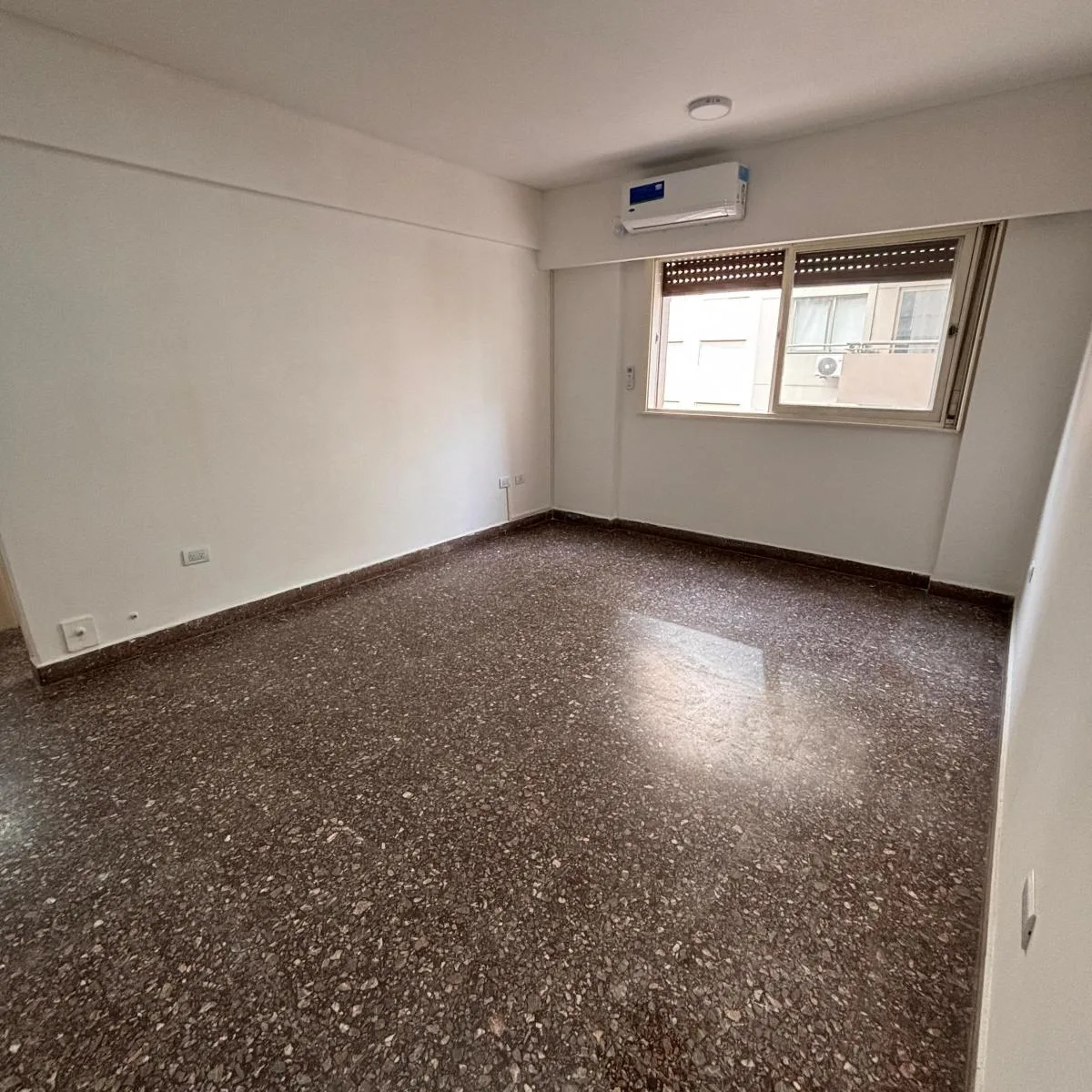 1 bedroom with parking, Caballito