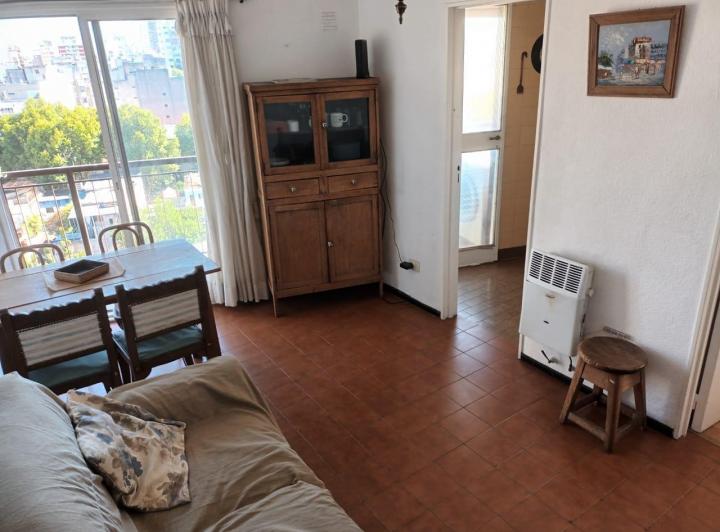 Departamento temporal de 2 ambientes con balcón al frente en Almagro