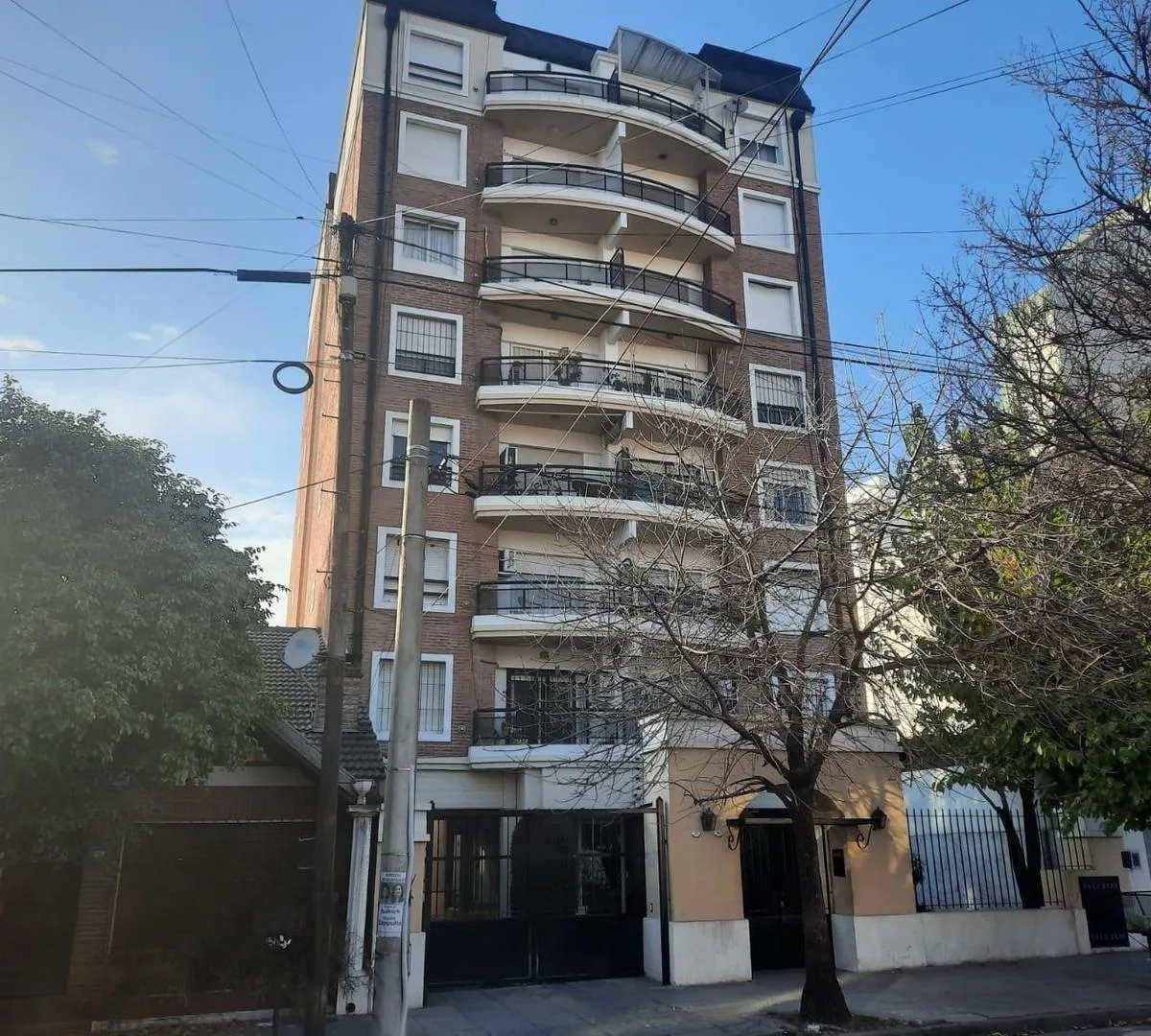 Квартира с одной спальней в Morón