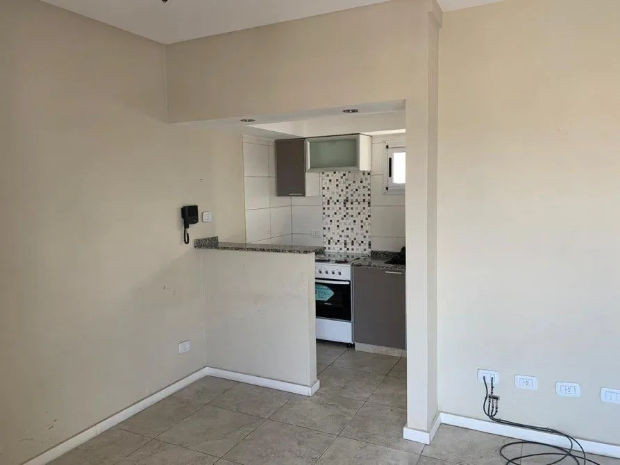 Apartamento de dois ambientes novo (nunca habitado) no frente para a Calle Rosales