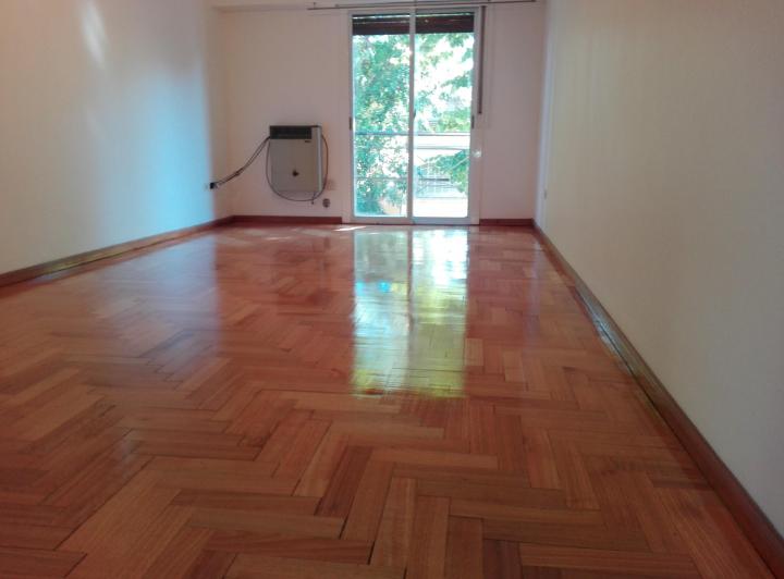 Departamento de 2 ambientes con balcón en Almagro