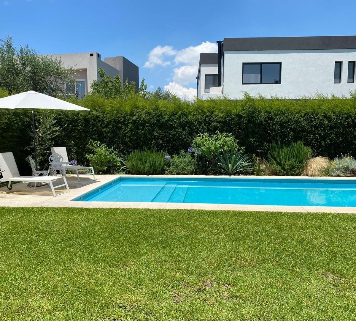 Four-bedroom house in Las Tipas, Nordelta