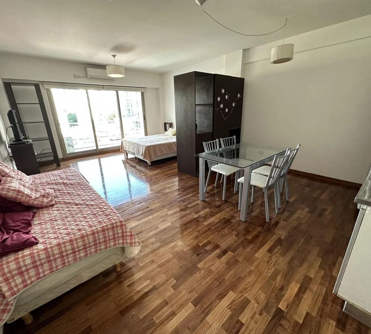 Kitnet de 1 ambiente com varanda em Balvanera