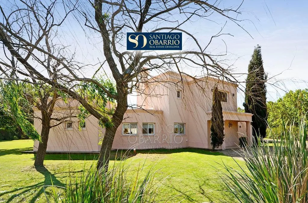 Four-bedroom house for rent in Luján