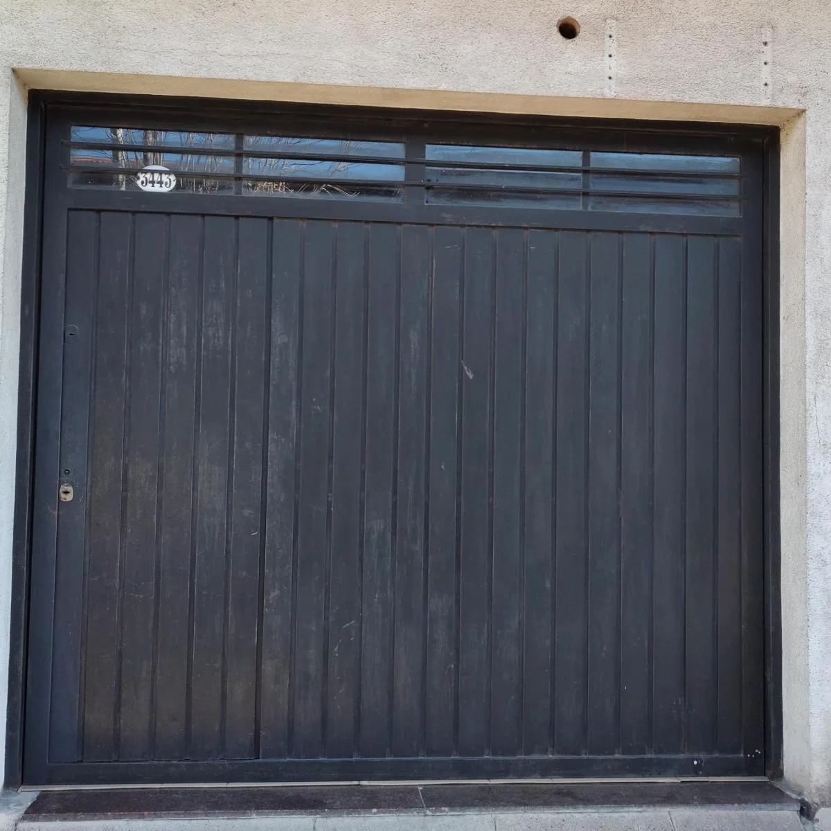 Two-bedroom ground-floor apartment on a corner in La Matanza
