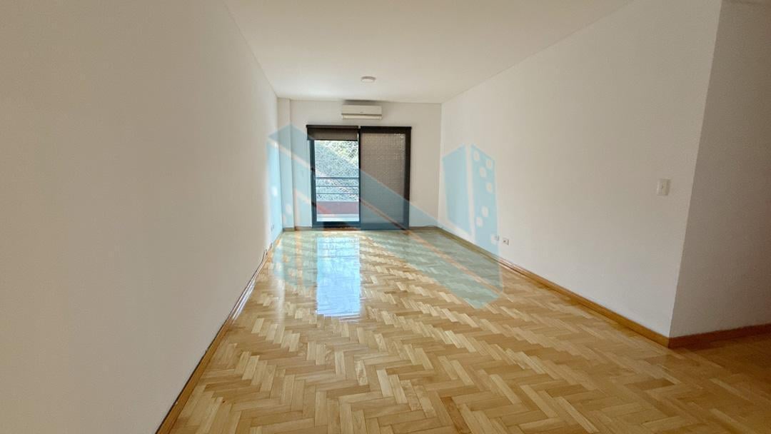 Apartamento de três ambientes na Av. Del Libertador em Belgrano