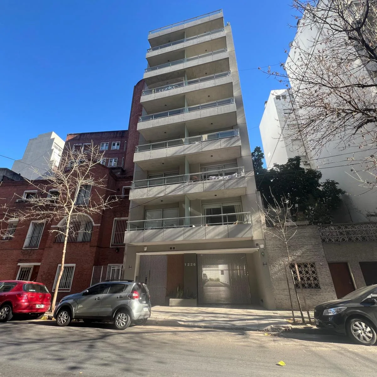 Monoambiente a estrenar con balcón al frente en Recoleta