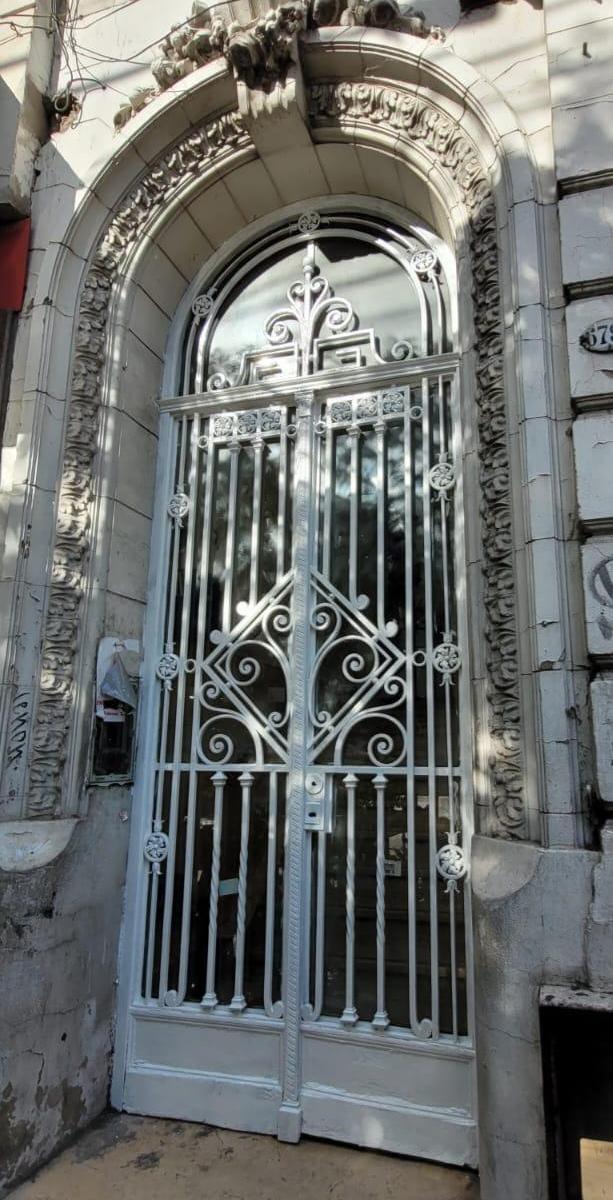 PH com 5 quartos para uso profissional ou comercial em Flores