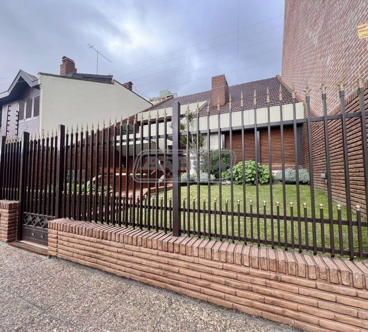 Casa 5 Ambientes. | Fray Cayetano Al 200