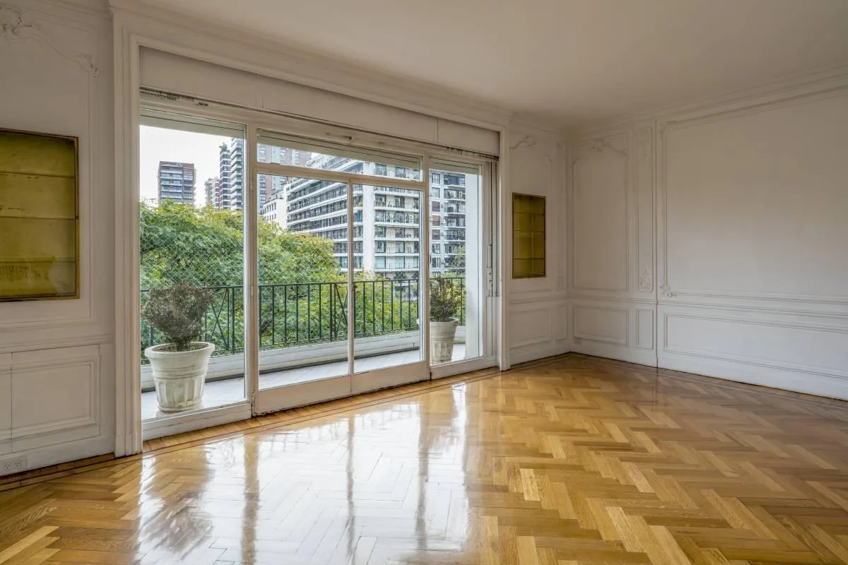 Apartamento de quatro quartos em Palermo, com 5 ambientes e vista para a Plaza Alemania