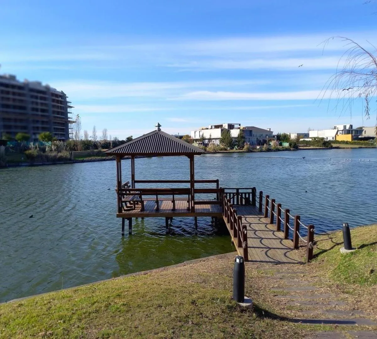 Furnished two-bedroom apartment in Tigre, Nordelta (temporary rental)