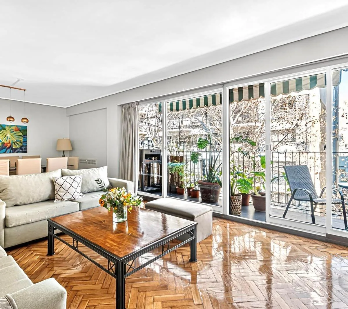 Semi-furnished four-bedroom apartment in Palermo Botánico