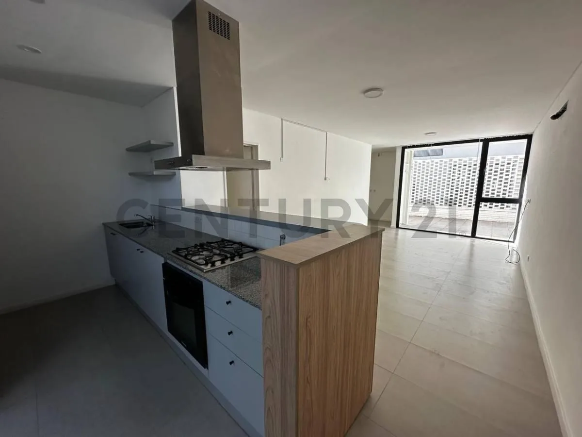 PH de dois dormitórios em Ituzaingó Norte