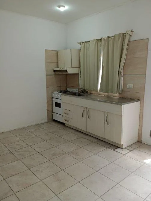 Apartamento tipo casa interno com 3 quartos em Lanús