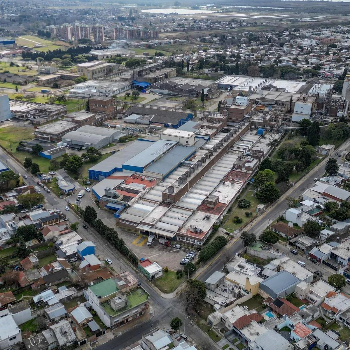 Warehouse depot 2600 m², 24/7 security
