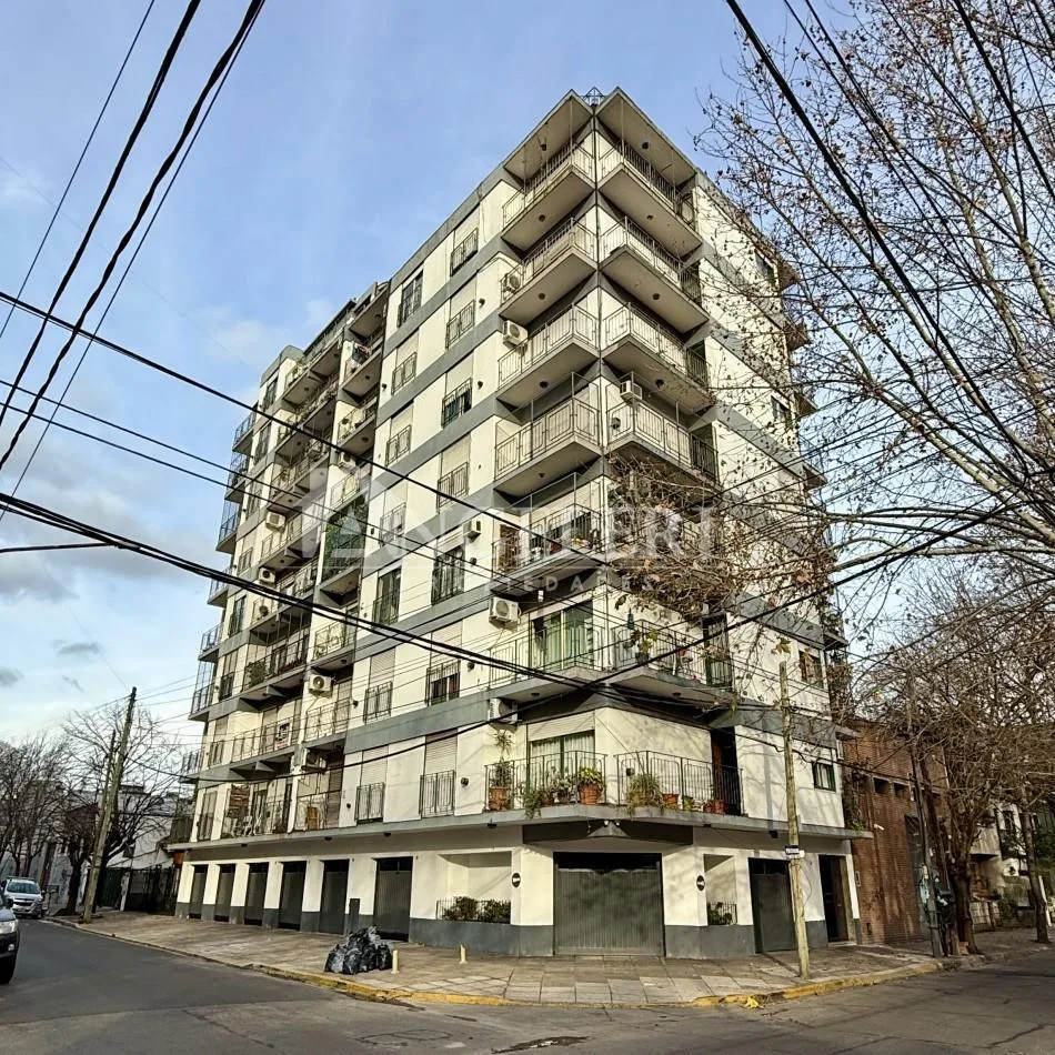Квартира с 3 спальнями и парковкой в La Matanza