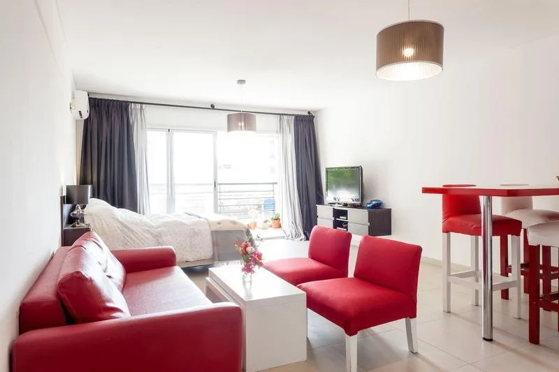 Furnished studio apartment with balcony and parking in Tigre