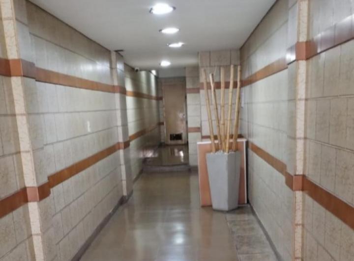 Apartamento de dois ambientes com 1 quarto em Monte Castro