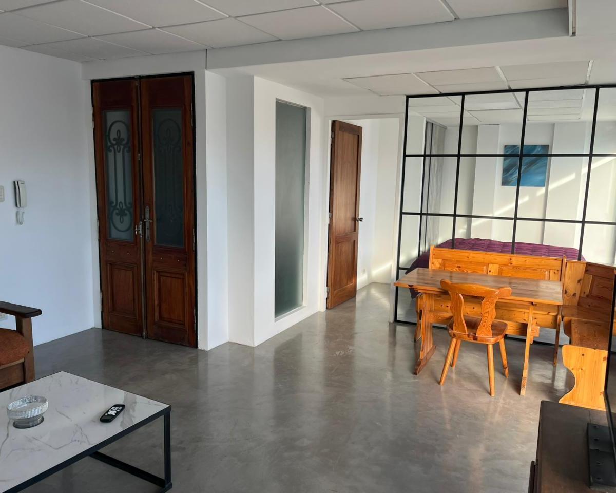 Studio apartment in Martínez