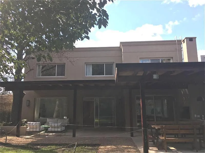 Casa de 4 dormitorios en Boulogne