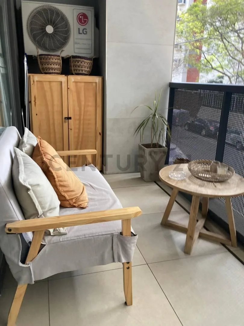 Monoambiente amoblado con balcón en Palermo