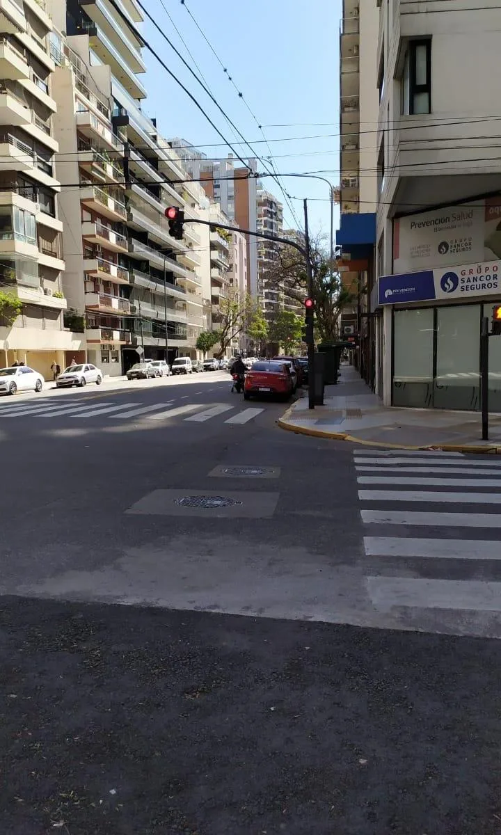Hermoso Departamento de un Ambiente, Todo Luz y Sol. Impecable