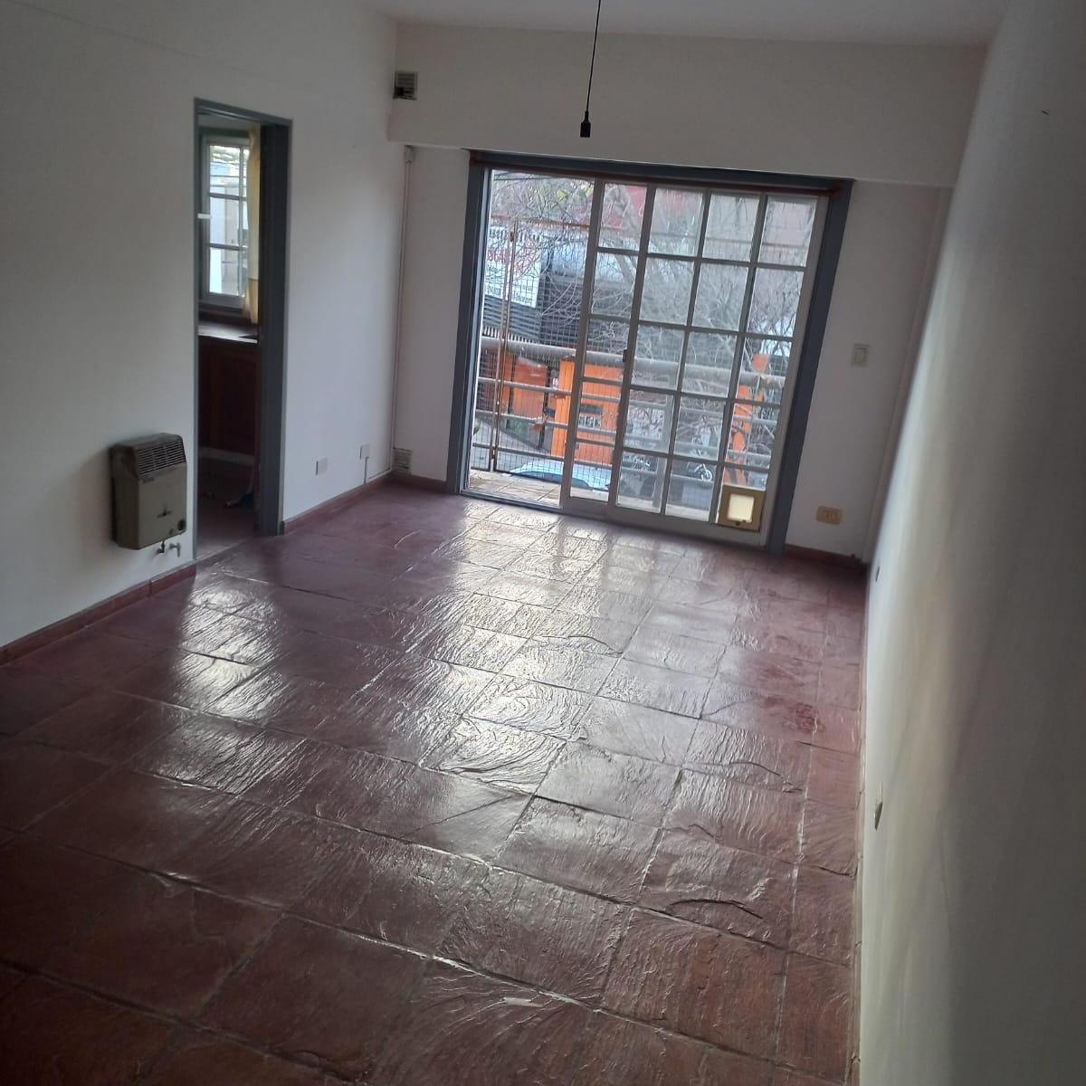 Two-bedroom three-room apartment in Villa Urquiza