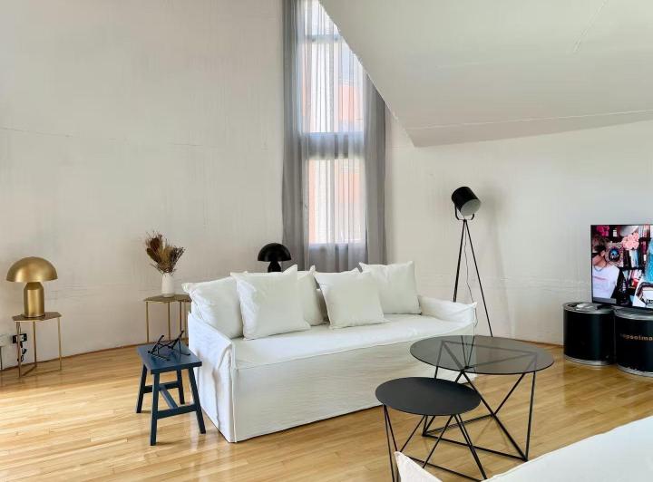 Двухуровневая квартира с 4 спальнями в Palermo Hollywood