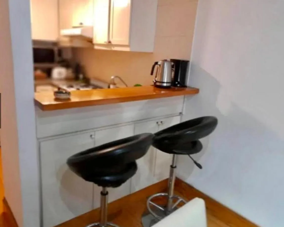 Unfurnished 2-room duplex in Recoleta