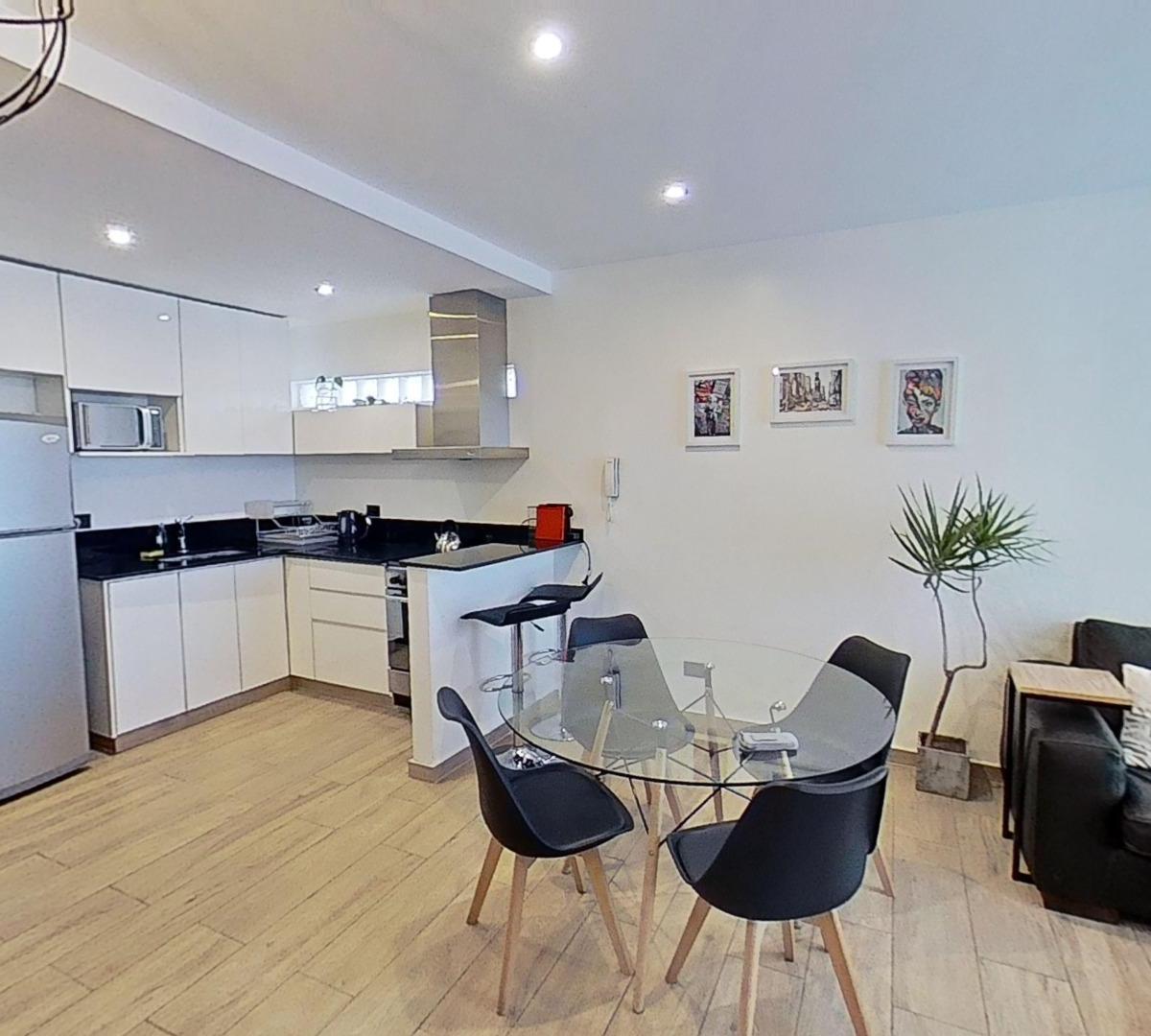 Трёхкомнатный PH с 2 спальнями в Coghlan