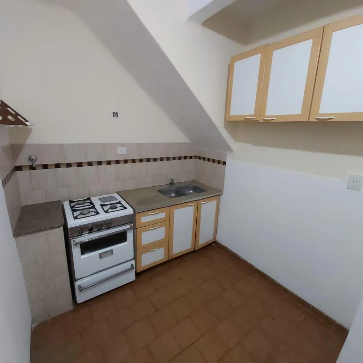 Two-bedroom apartment on the ground floor in Quilmes