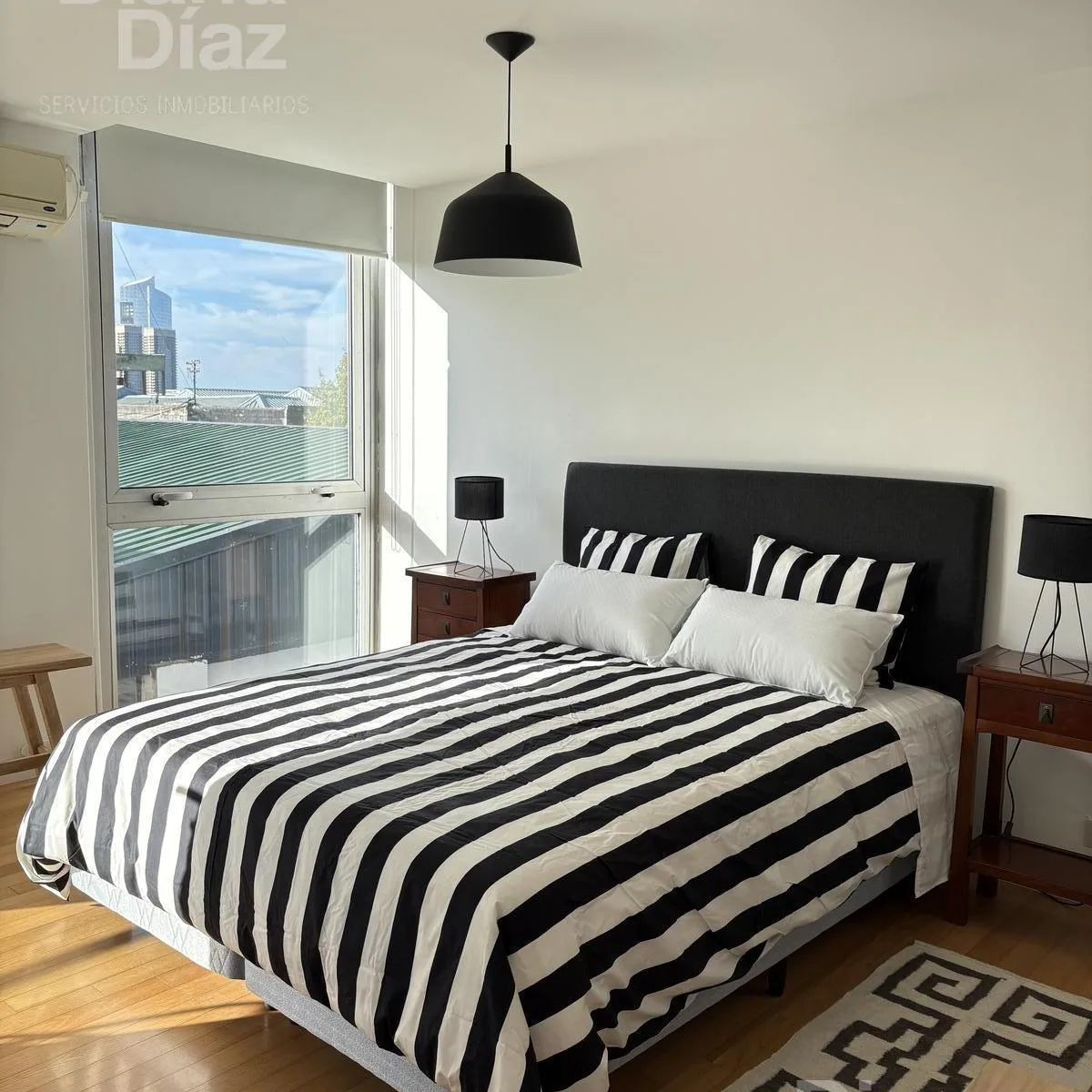 Apartamento de dois ambientes com vaga de garagem em San Telmo