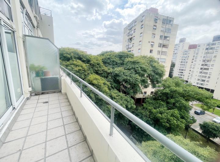 Офис 100 m² в La Algodonera на углу Santos Dumont и Av. Alvarez Thomas