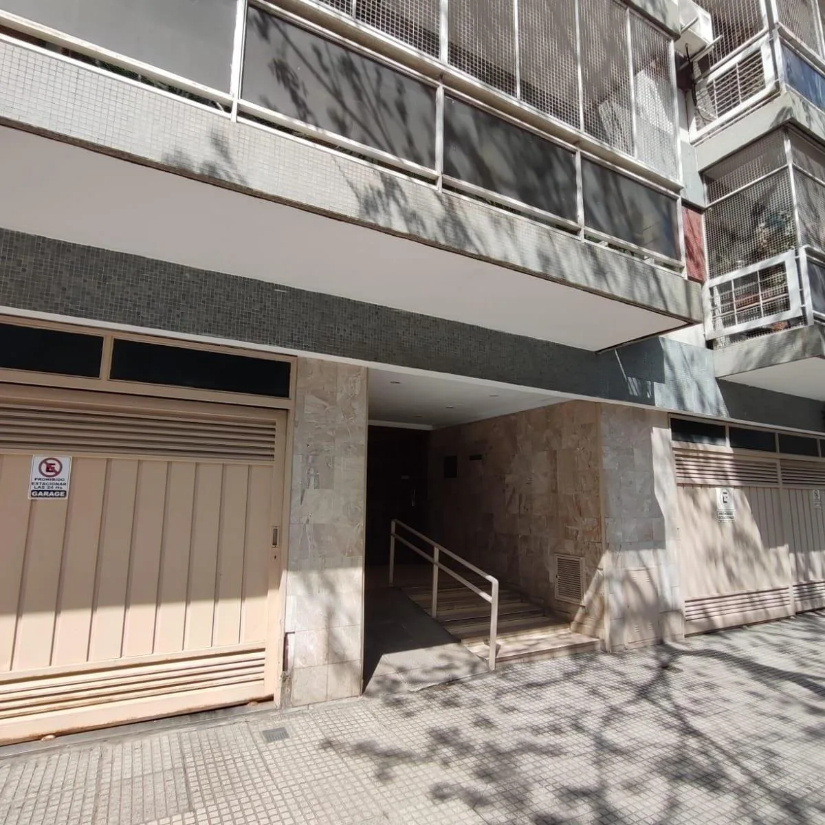 Departamento de 2 ambientes con lavadero independiente en Flores