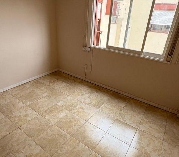 Two-room apartment with parking in Monte Castro
