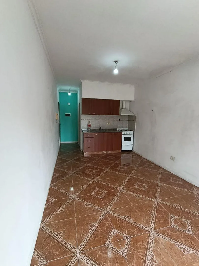 Kitnet no Centro de San Justo com varanda em La Matanza