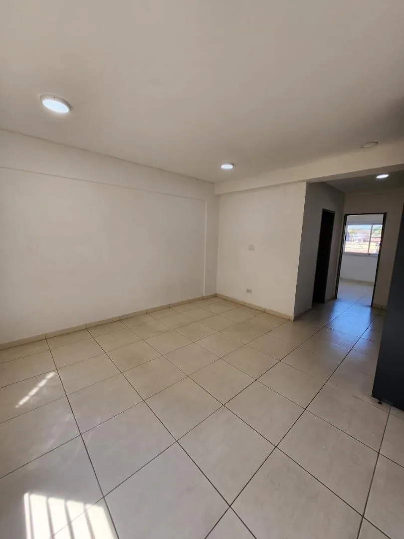 Imóvel: 1 quarto, La Matanza