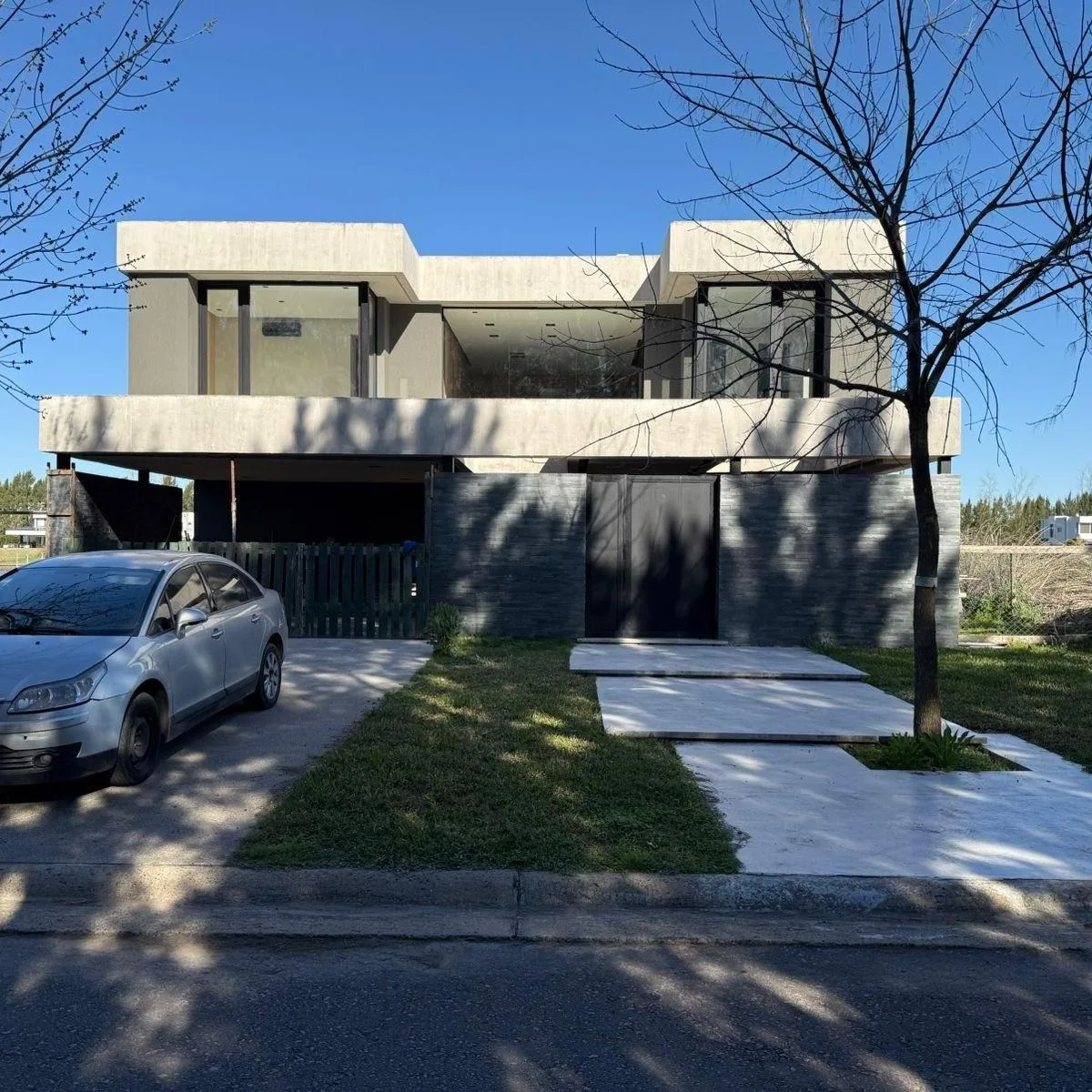 Casa em Tigre com 5 dormitórios em Barrio Náutico San Juan